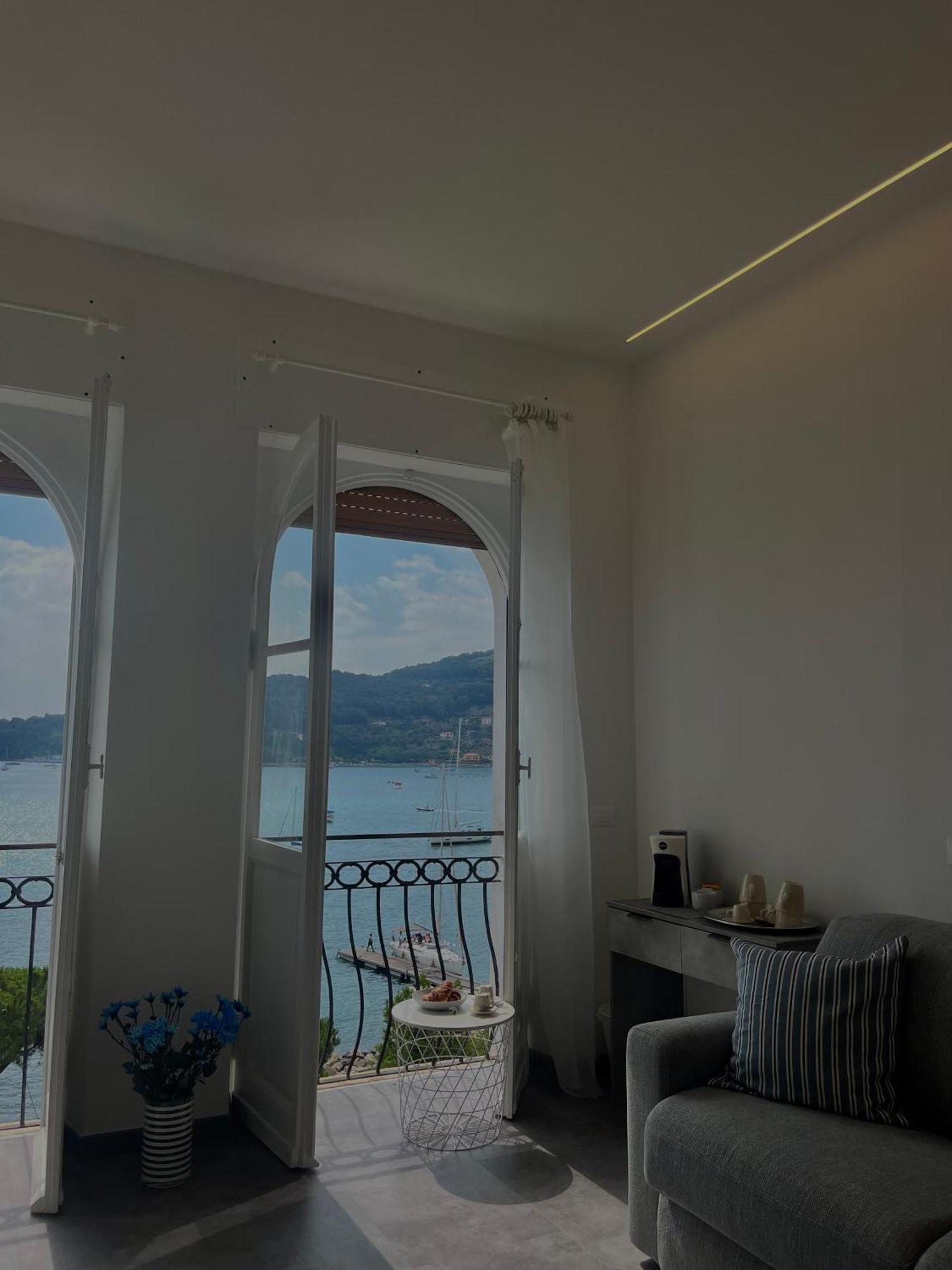 Le Finestre Veneris Hotel Porto Venere Exterior photo