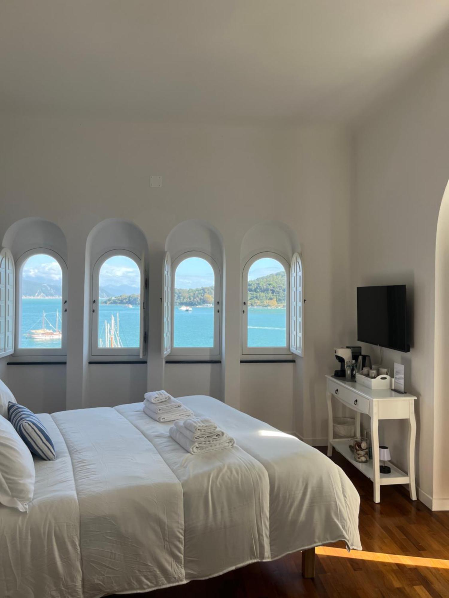 Le Finestre Veneris Hotel Porto Venere Exterior photo